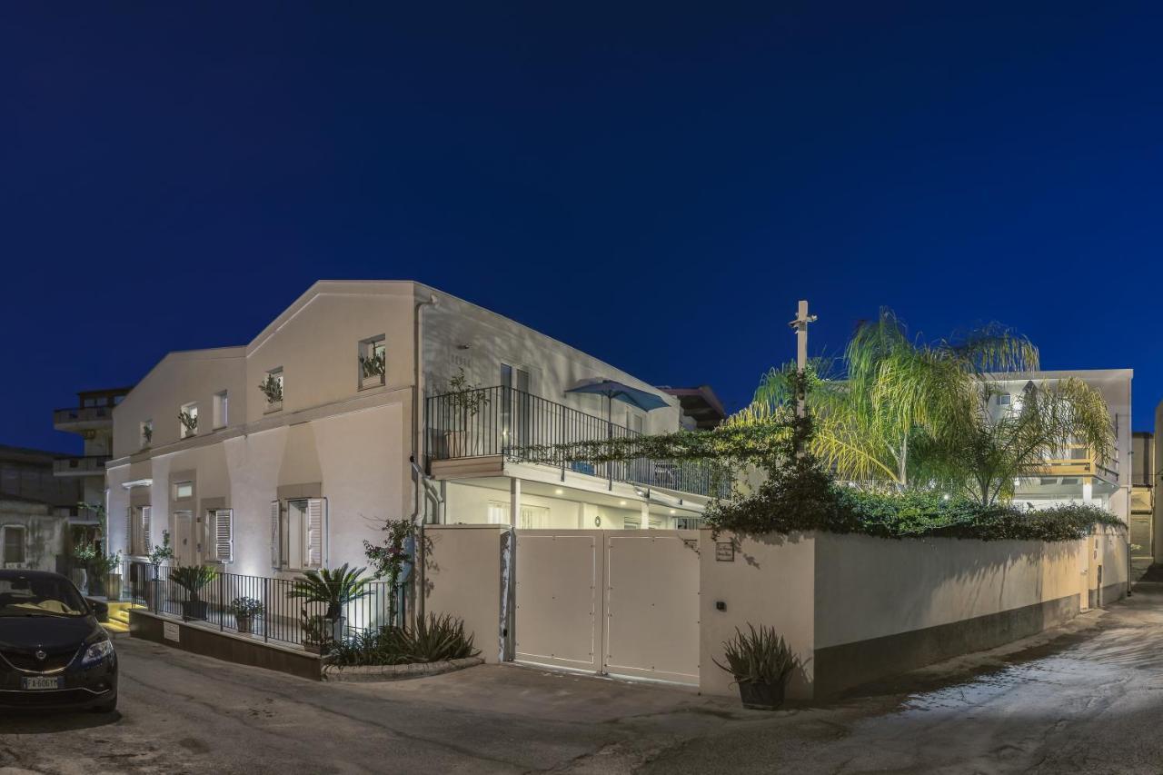 Casa Vacanze "Oceano Mare" Pozzallo Exteriér fotografie